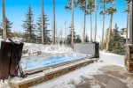 Private hot tub with breathtaking views of Trygve`s Run